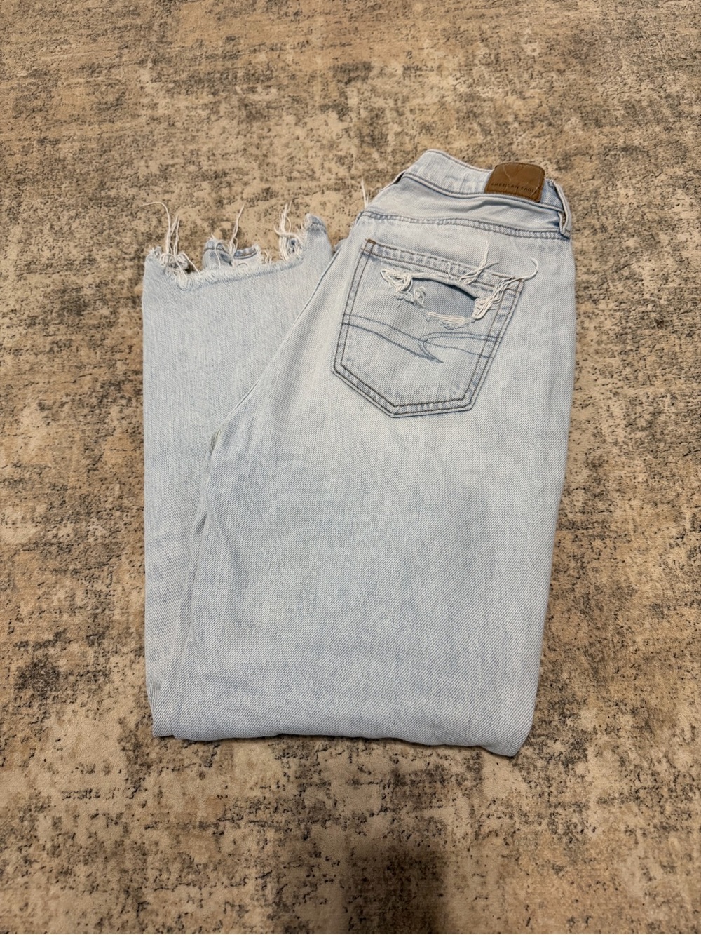 American Eagle Outfitters Light Blue High-Rise Straight Jeans